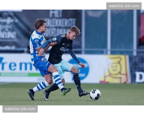 法甲俱乐部高层会议讨论转播收入分配改革，中小球队呼吁更公平方案